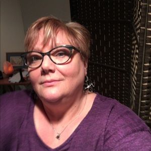 Meet your Posher, Carol